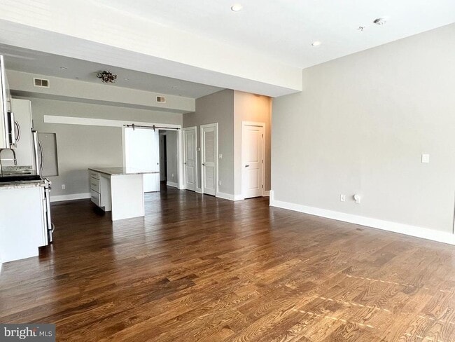 Foto del edificio - 1620 E St NE