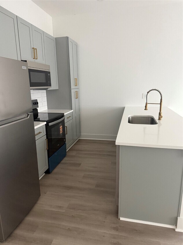 Primary Photo - 3238 Frying Pan Place