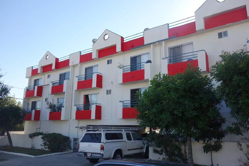 Primary Photo - 3232 W Avenue 32