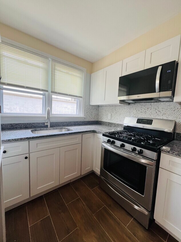 Foto principal - 6713 E Roosevelt Blvd