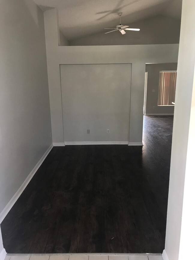 Foto del edificio - 12107 Bellsworth Way