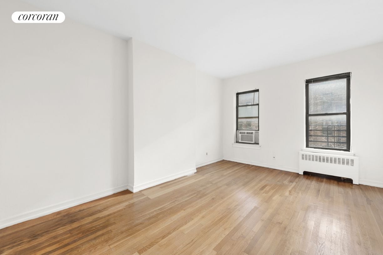 Primary Photo - 421 E 78th St