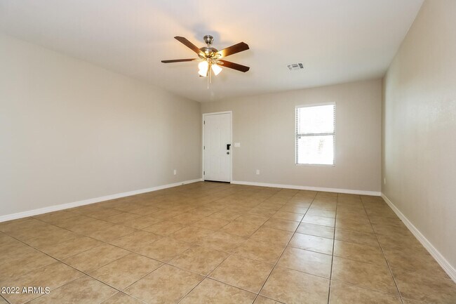 Building Photo - 11538 W Windrose Ave