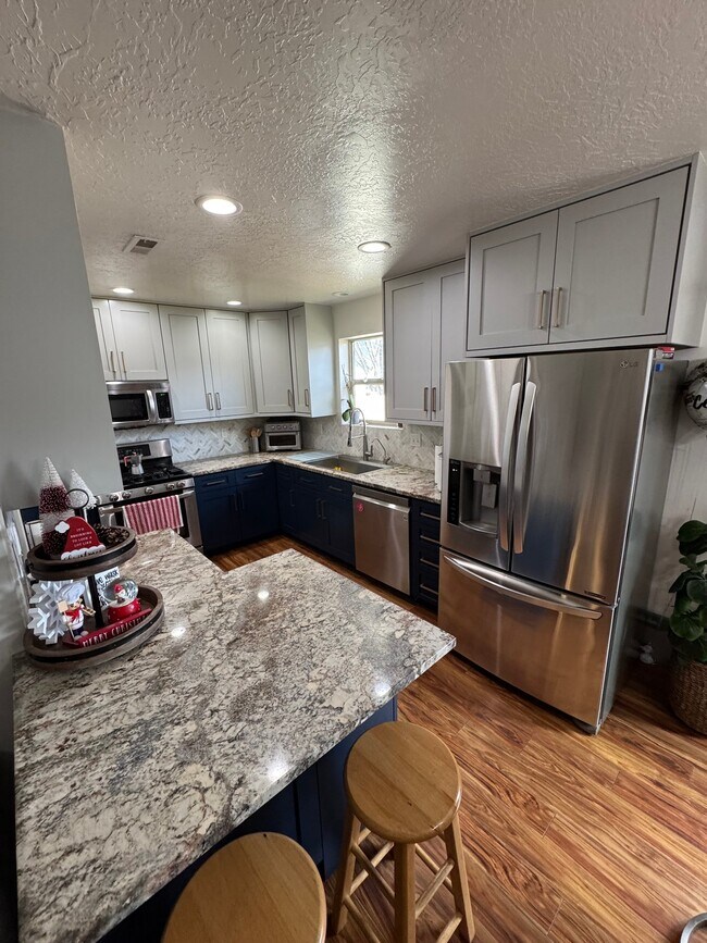 Foto del edificio - 822 N 1120 E