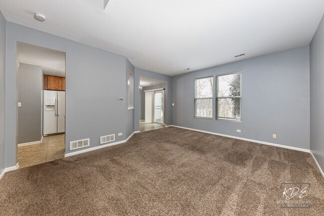 Foto del edificio - 603 Conservatory Ln