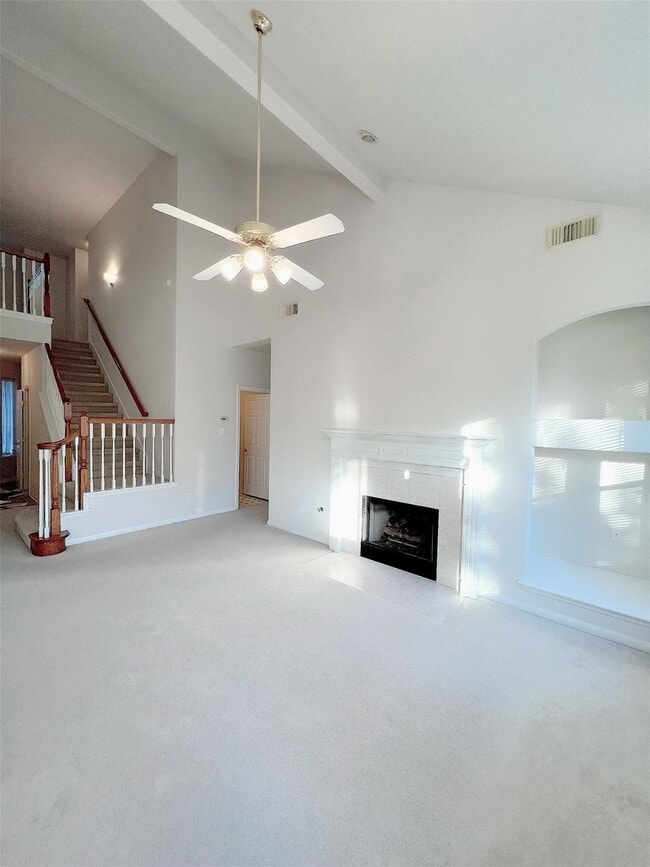 Foto del edificio - 815 Featherbrook Ct