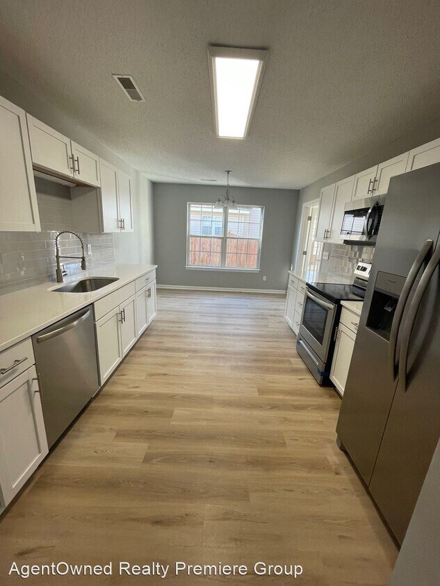 7724 Brookdale Blvd, North Charleston, SC 29418 House Rental in North