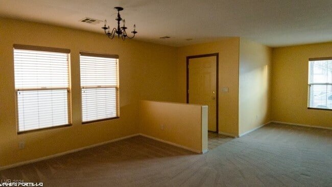 Foto del edificio - 5028 Stumbling Colt Ct