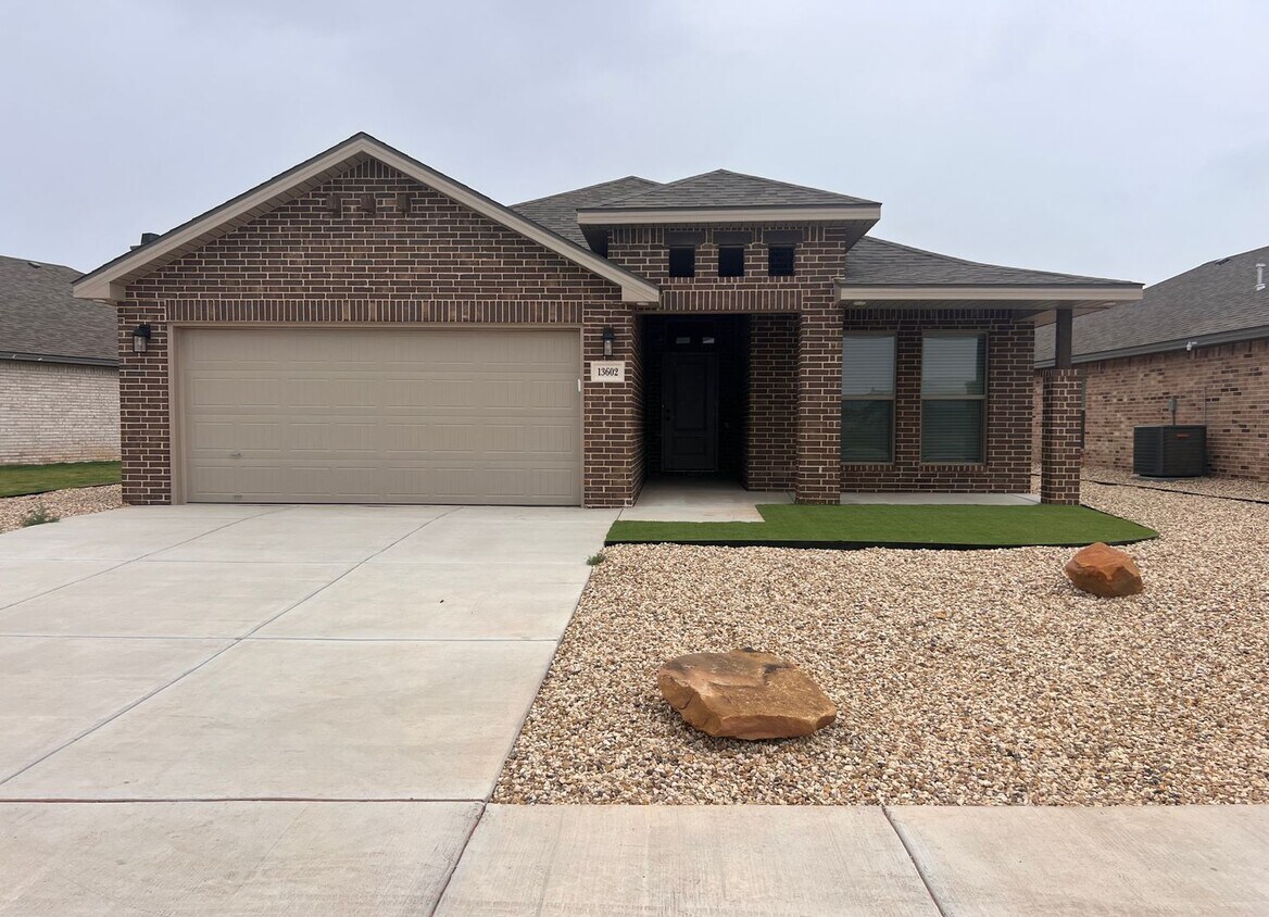 Primary Photo - Available August 8th in Bell Farms: Spacio...