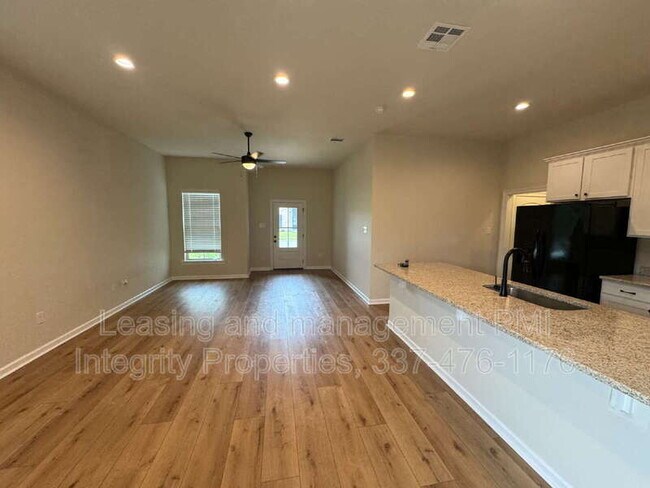 Foto del edificio - 325 Mulholland Ln