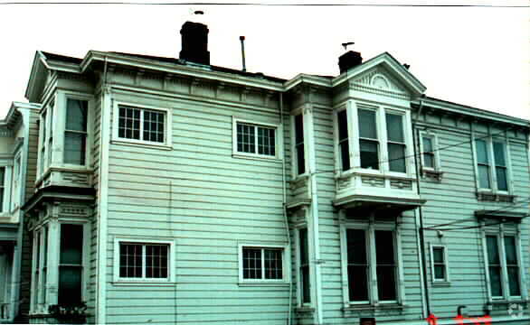 Primary Photo - 1899 Green St