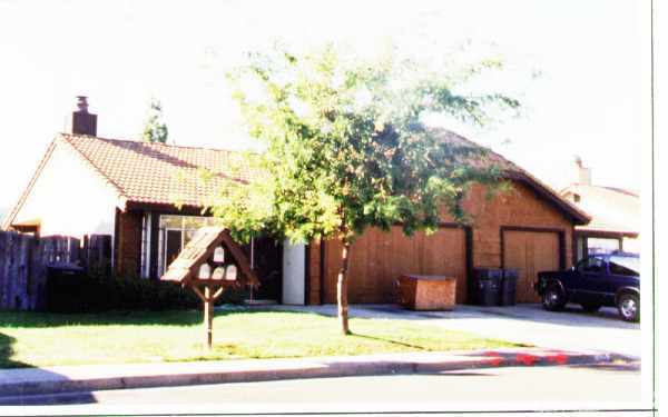 Building Photo - 125-127 Bond Ave