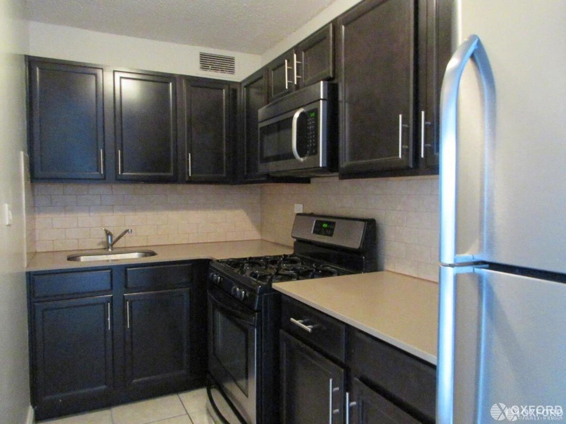 Foto principal - 1990 Lexington Avenue