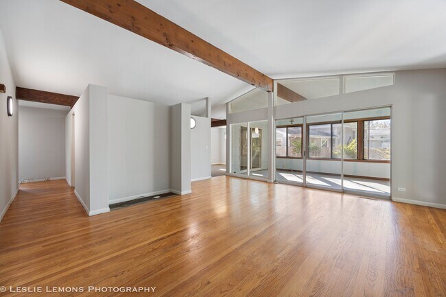 Foto del edificio - 59 Elmwood Dr