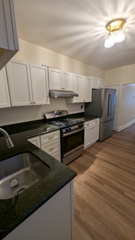 Building Photo - 202 Cherry St