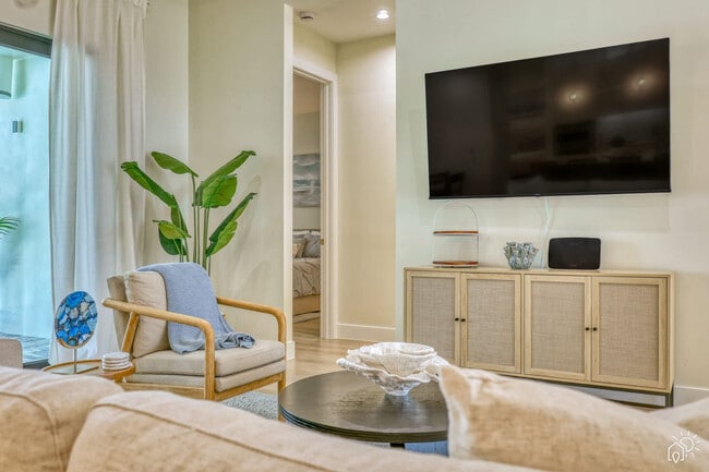 Building Photo - 2215 Amnesty Dr