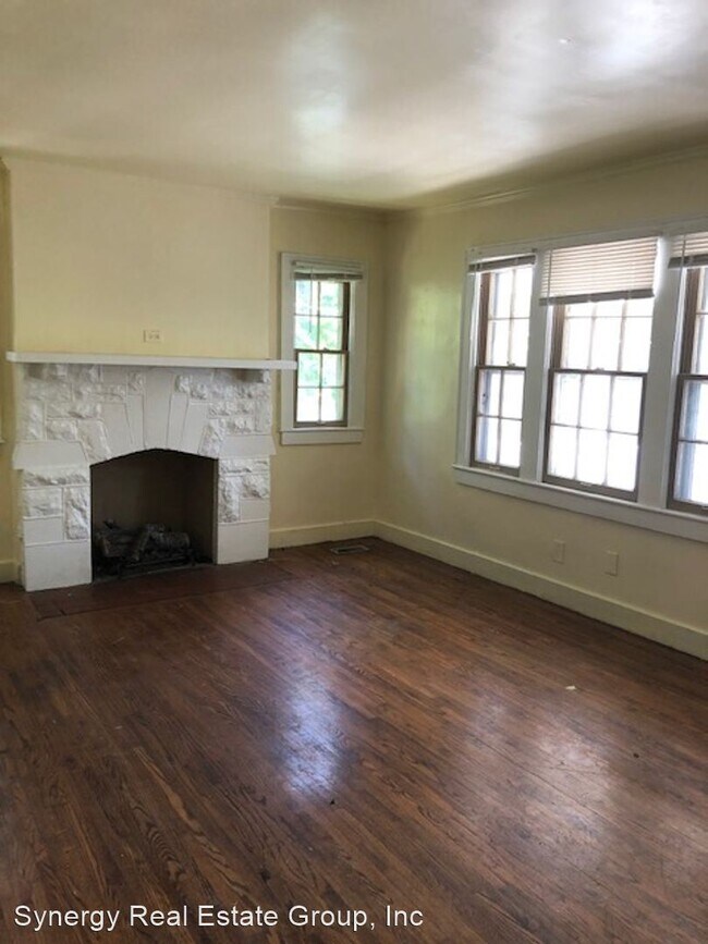Foto del edificio - 4 br, 2 bath House - 766 Oakdell Ave
