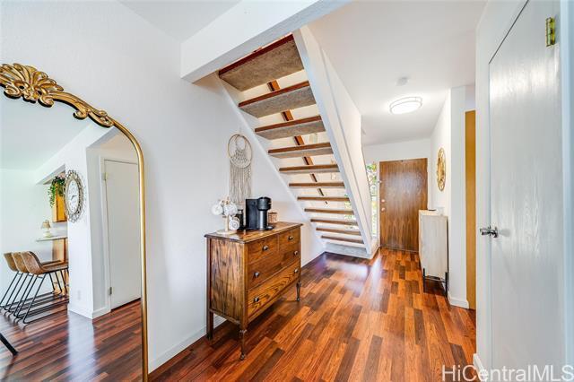 Foto del edificio - 92-984-984 Panana St