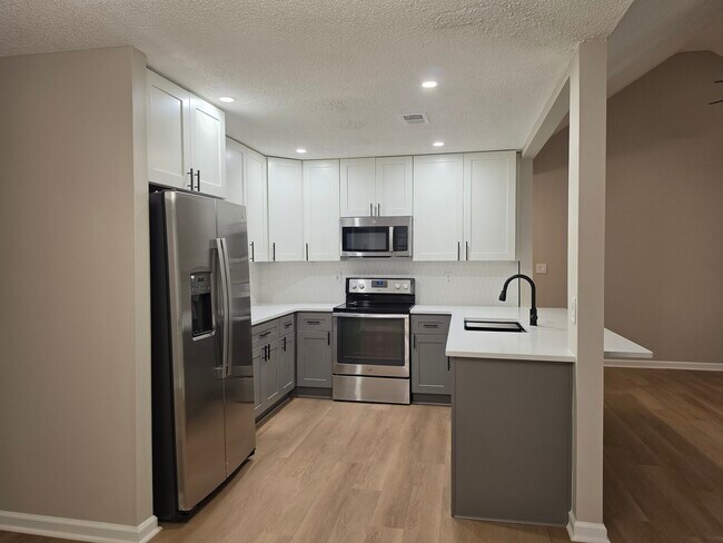 Foto del edificio - 140 Halo Trce