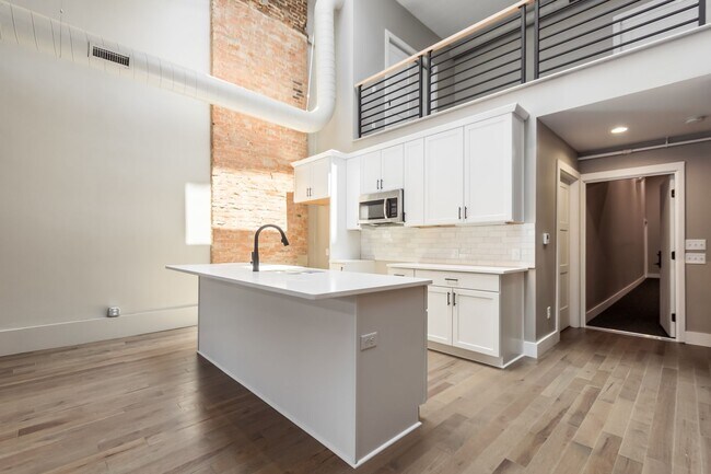 Foto del edificio - 44 N. High St.