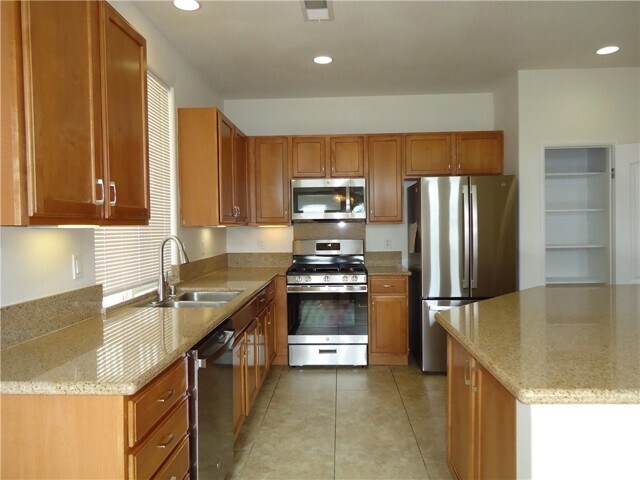 Building Photo - 65439 Via Del Sol