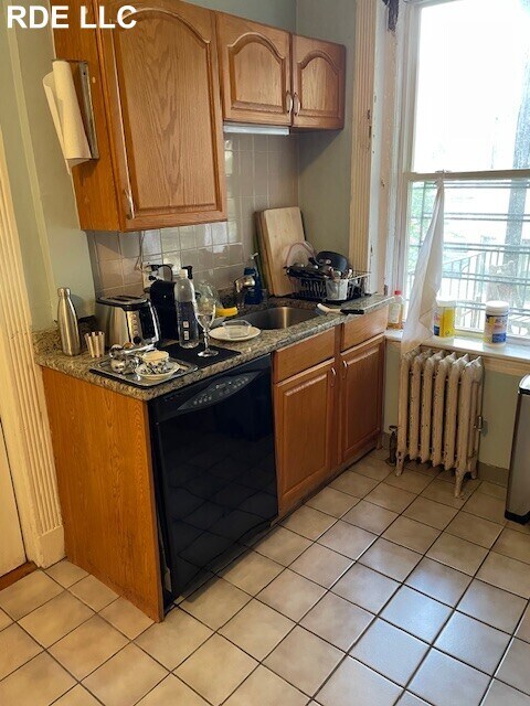 Foto principal - 158 Kelton St