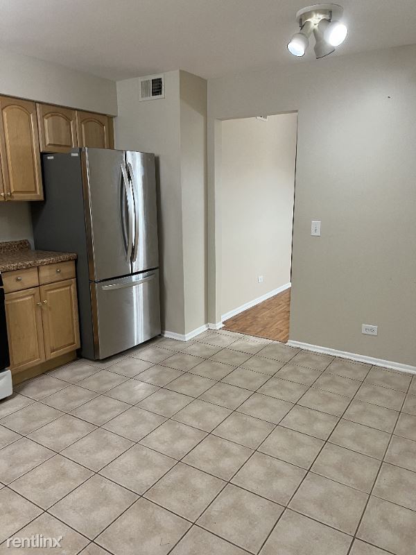 Foto del edificio - 489 Leslie Ct