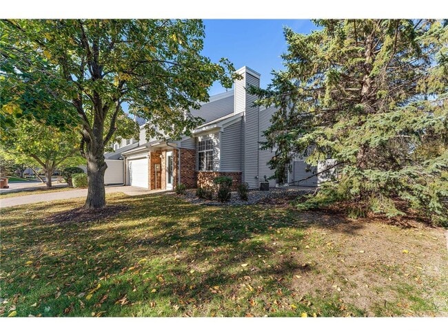 Building Photo - 3707 Linden Pl