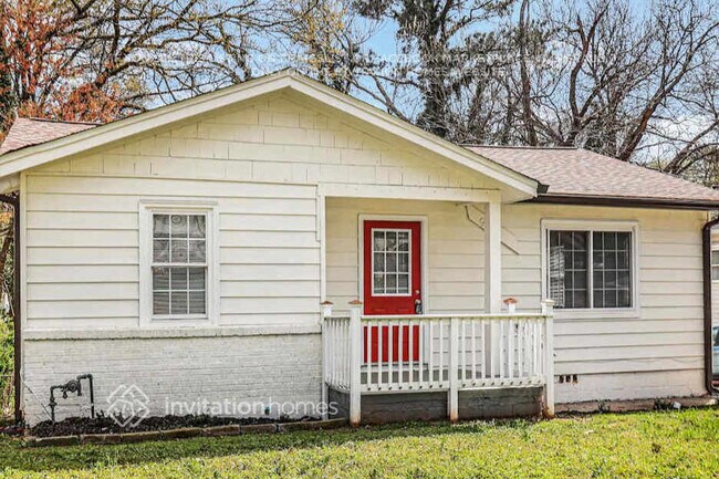 Building Photo - 981 Moreland Dr SE