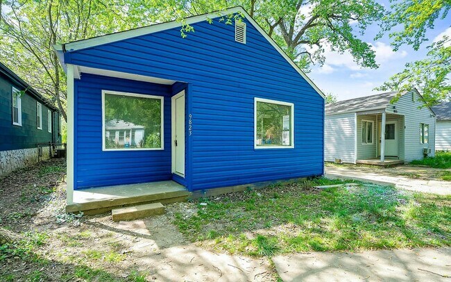 Foto del edificio - 9823 Winkler Dr