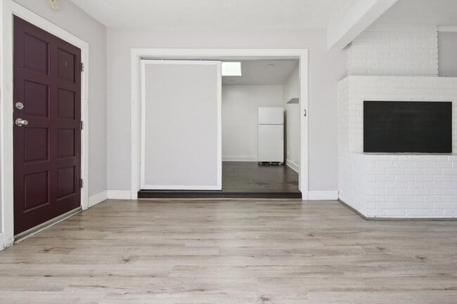 Foto del edificio - 8630 Stanmoor Dr