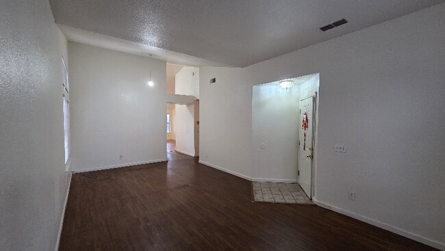 Building Photo - 8272 Arroyo Vista Dr