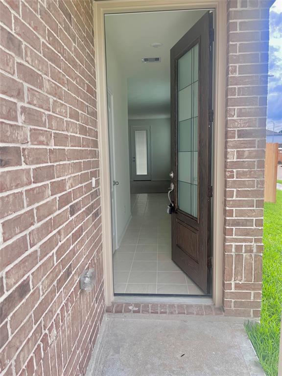 Foto del edificio - 15723 Winter Heights Dr
