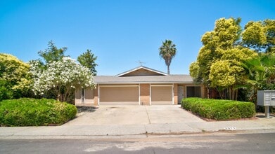 Building Photo - 6873 Barbara Lee Cir