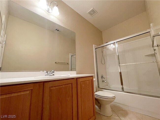 Foto del edificio - 2316 Peaceful Moon St