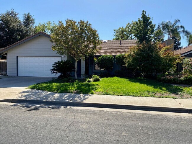 Foto del edificio - Great Clovis 4 Bedroom Home!