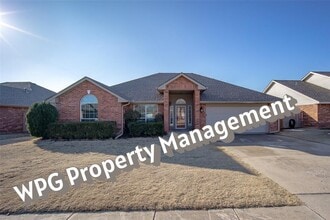 Building Photo - 3612 Crail Dr