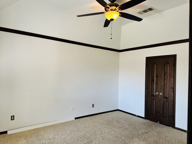 Building Photo - 9008 Winding River Dr