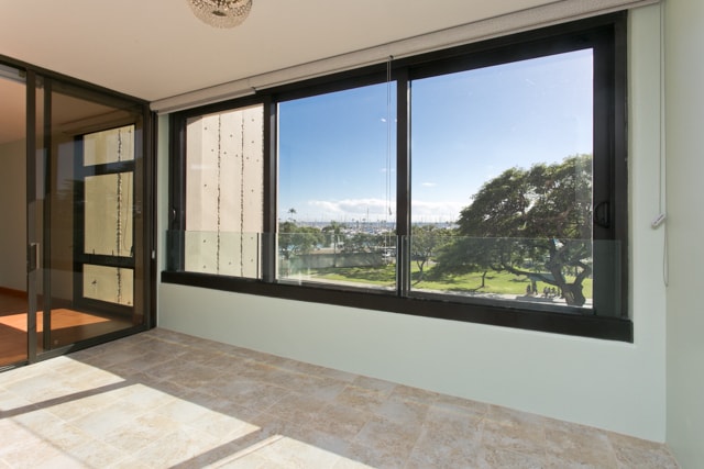 Building Photo - Executive 1/1 YACHT HARBOR TOWER