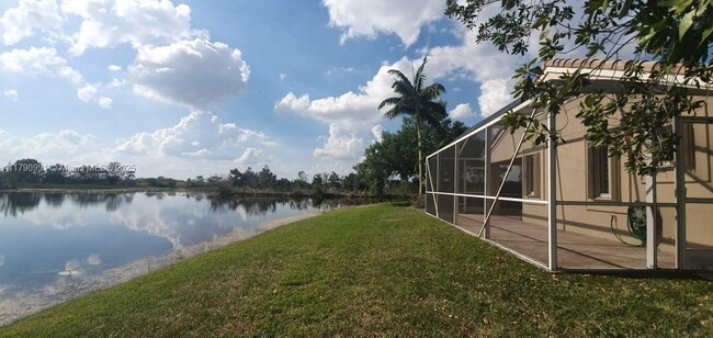 Building Photo - 1314 Canary Island Dr