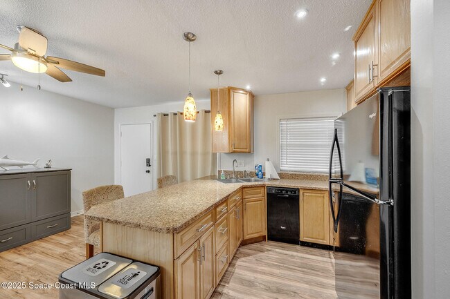 Foto del edificio - 5600 N Banana River Blvd