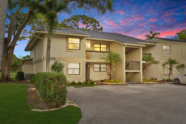 Building Photo - 12926 Briarlake Dr
