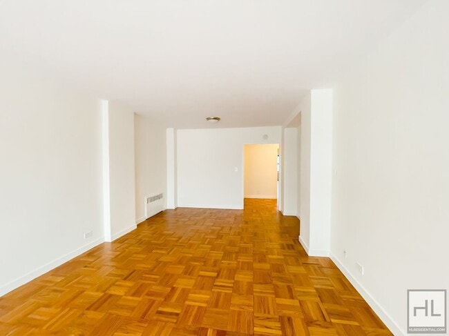 Building Photo - EAST 55 STREET