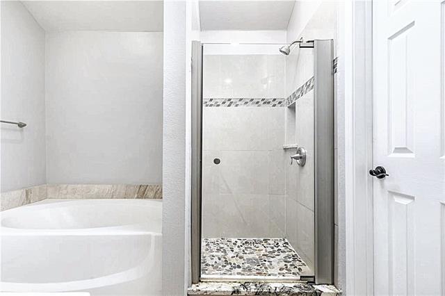 Foto del edificio - 6605 Watch Hill Ct