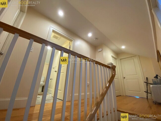 Building Photo - 3 Griggs Pl