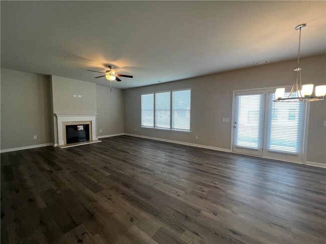 Building Photo - 213 Creek View Pl