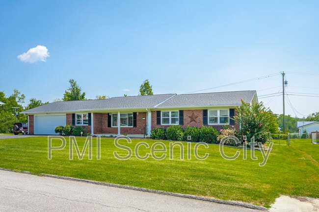 Building Photo - 8140 Holly Crest Dr