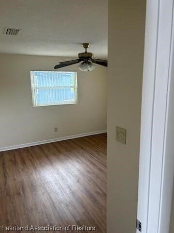 Foto del edificio - 567 Vanguard Ave NW
