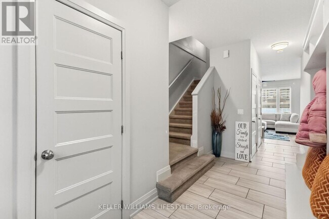 Building Photo - 3025 Singleton Ave