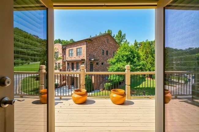 Foto del edificio - 3130 Chestnut Woods Dr